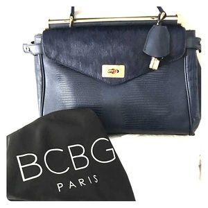 BCBG navy blue purse. Super chic.